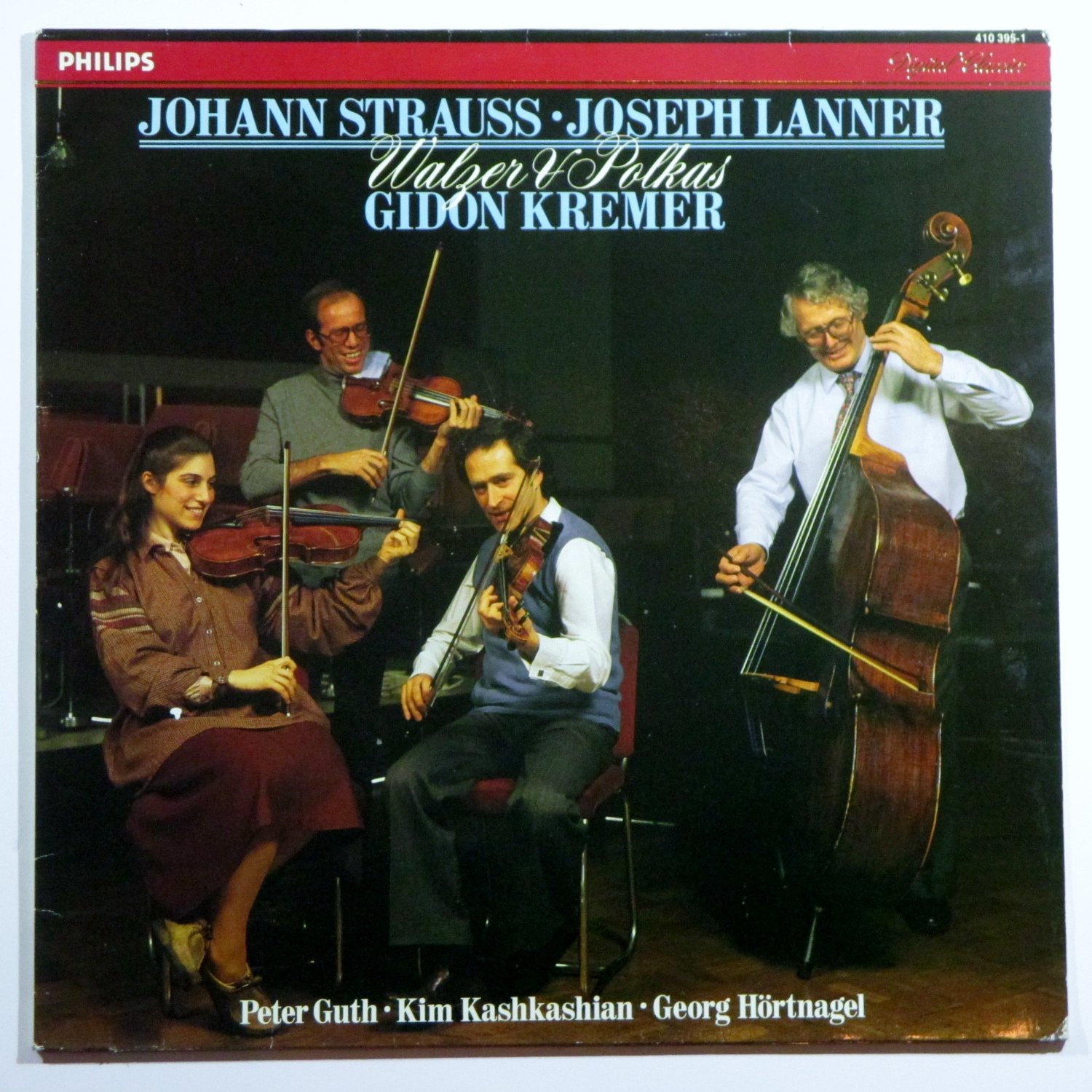 <p>Walzer & Polkas – Johann Strauss/ Joseph Lanner</p>
